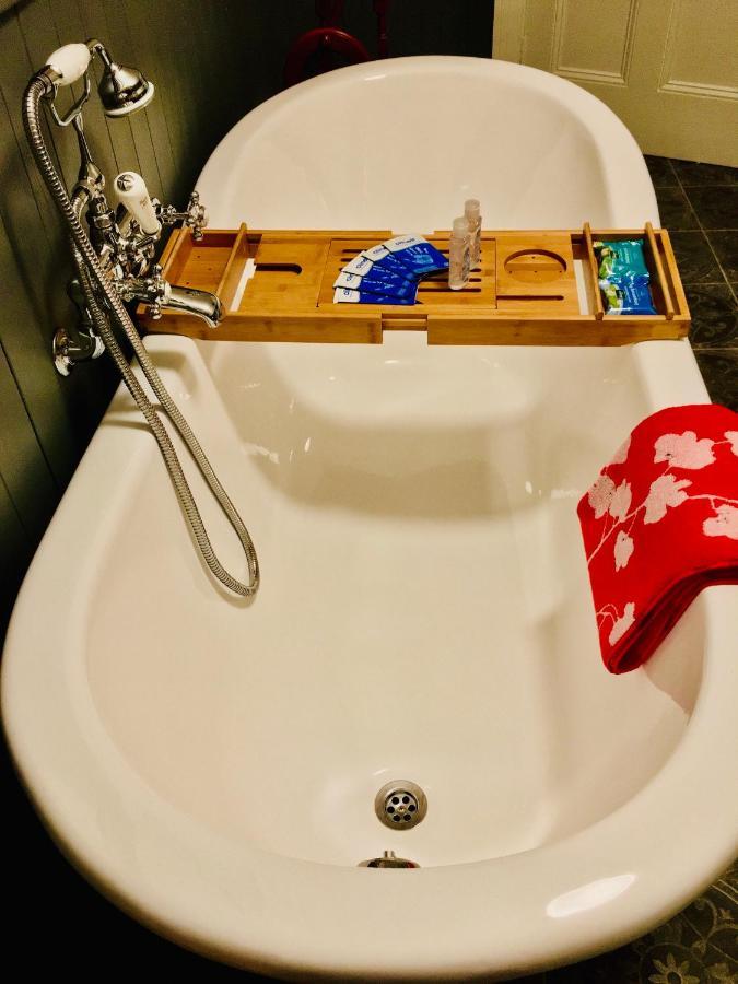 Ballymackey Lissanisky House Bed & Breakfast エクステリア 写真